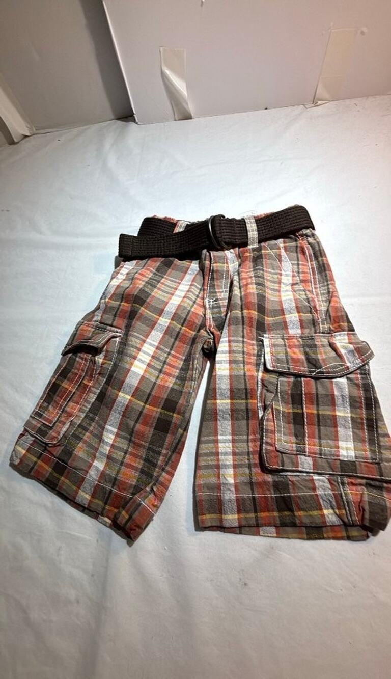 Crazy 8 Boys' Plaid Cargo Shorts with Belt Sz 7